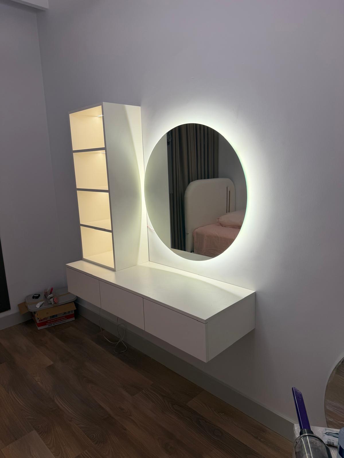 9d59dcdf-23e4-4bf1-8e51-f8338c73c0e4 Prestige LED Aynalı Makyaj Masası - Görsel 1
